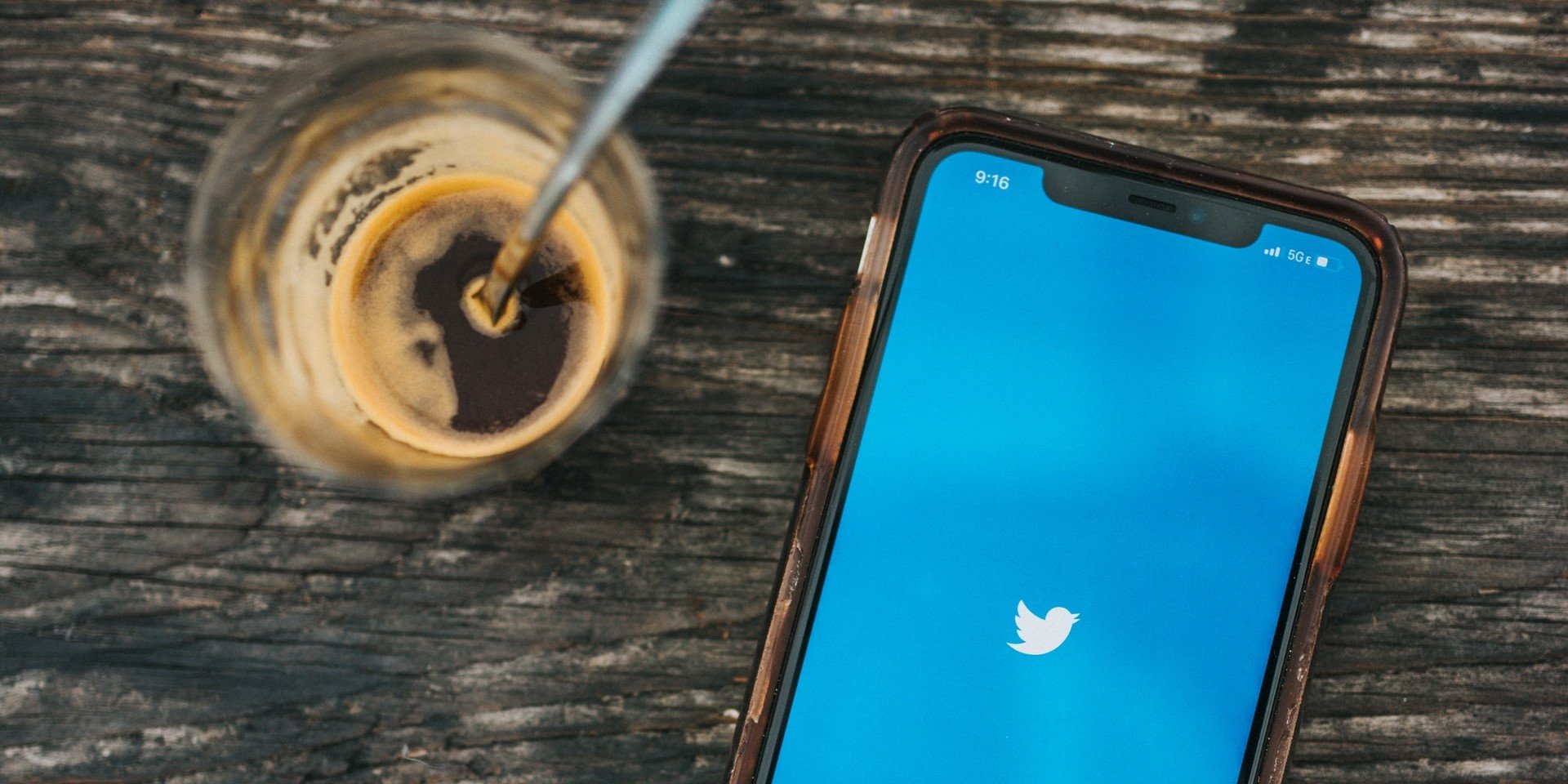 The DPM Weekly Update: Twitter Reopens Applications for Verified Accounts